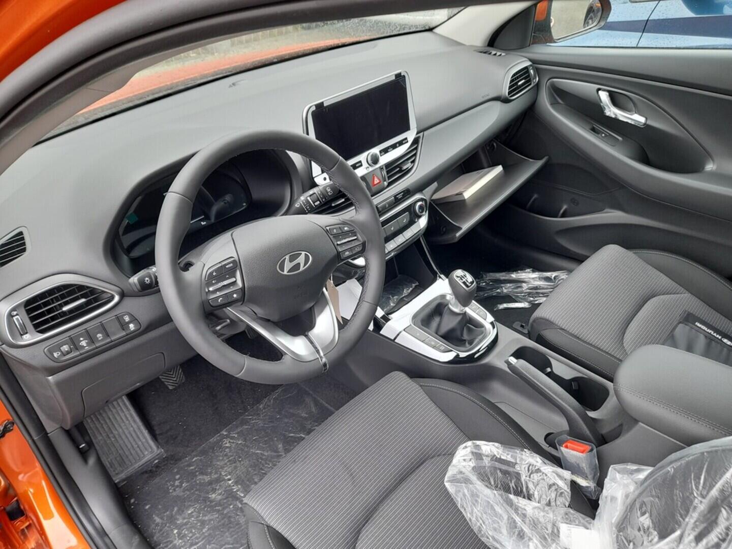 O919V05104_18.webp_i30 HB PD PE Family 1,0 T-GDI 74 kW