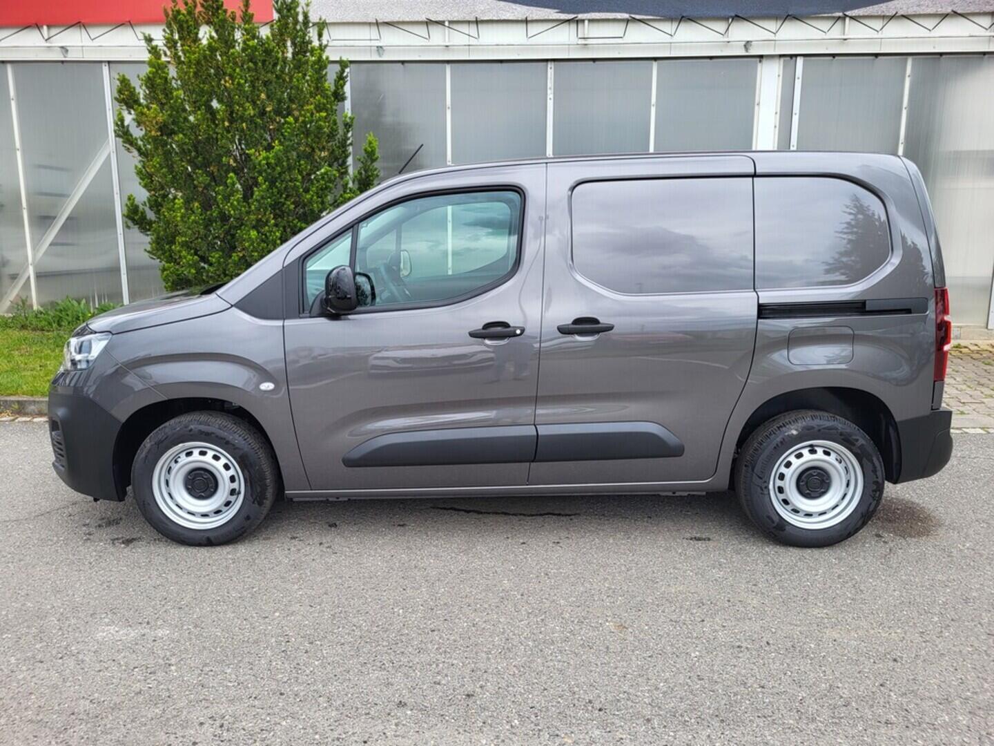 O919V05244_11.webp_Doblo 110k 650 L1 dodávka 1,2 PureTech  81 kW