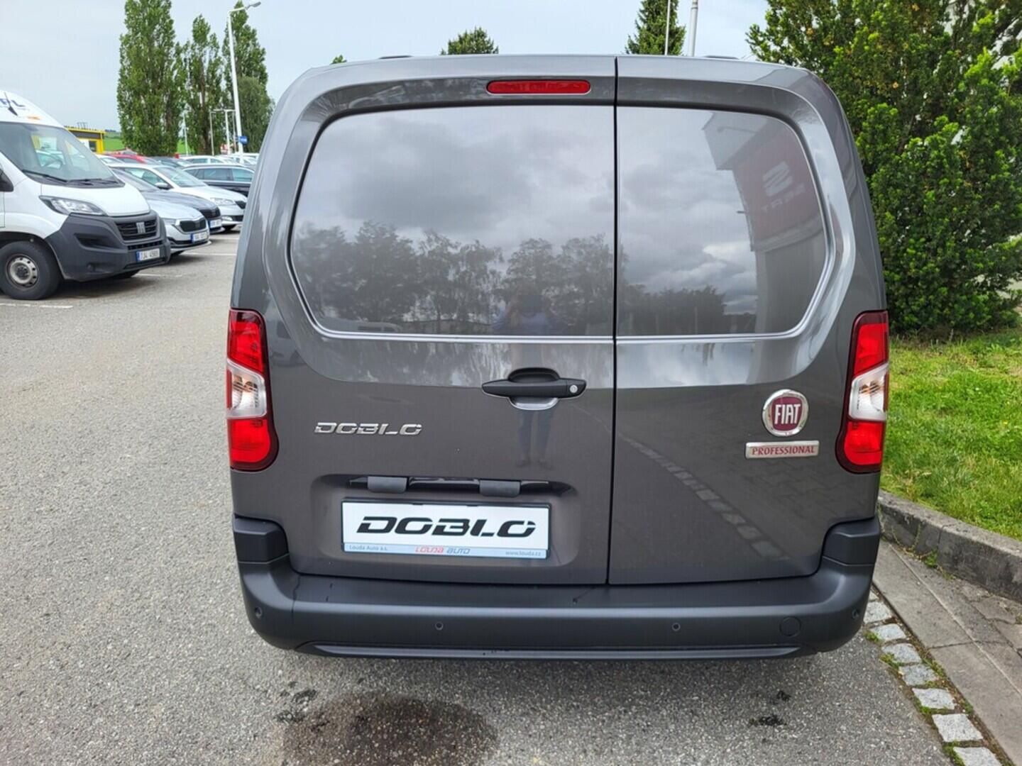 O919V05244_13.webp_Doblo 110k 650 L1 dodávka 1,2 PureTech  81 kW
