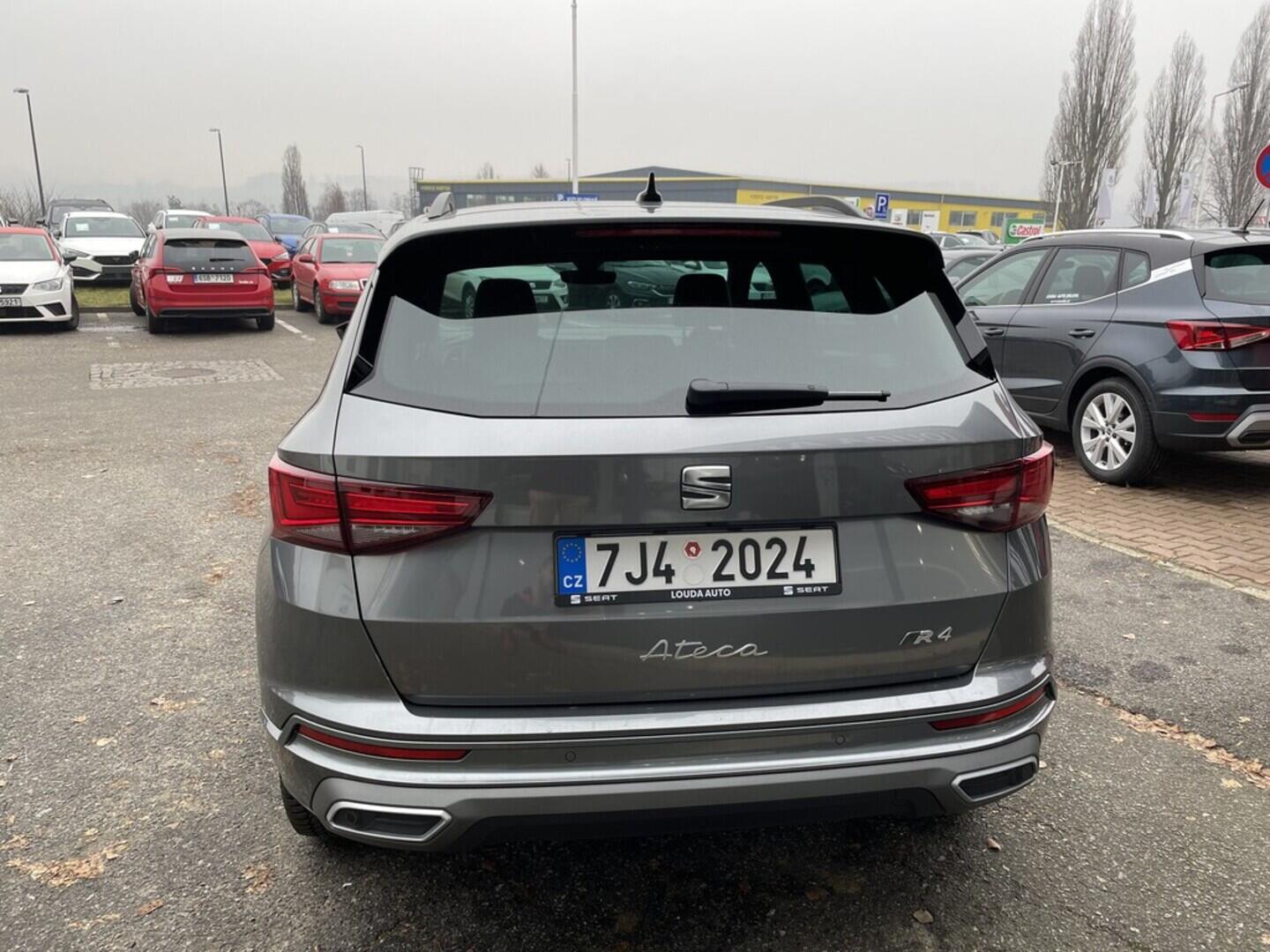 O919V05246_13.webp_Ateca FR 2.0 TDI 150k DSG 4WD  110 kW