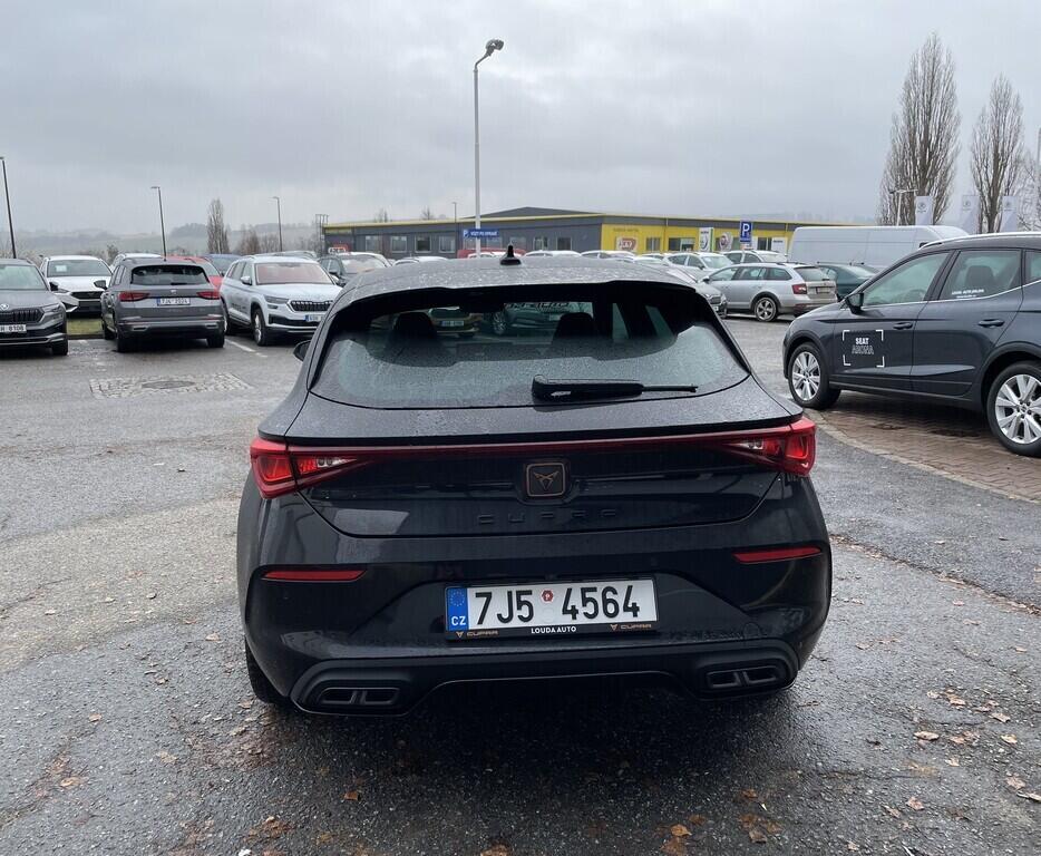 O919V05247_13.webp_Leon 5D 2.0 TSI 190k DSG 140 kW