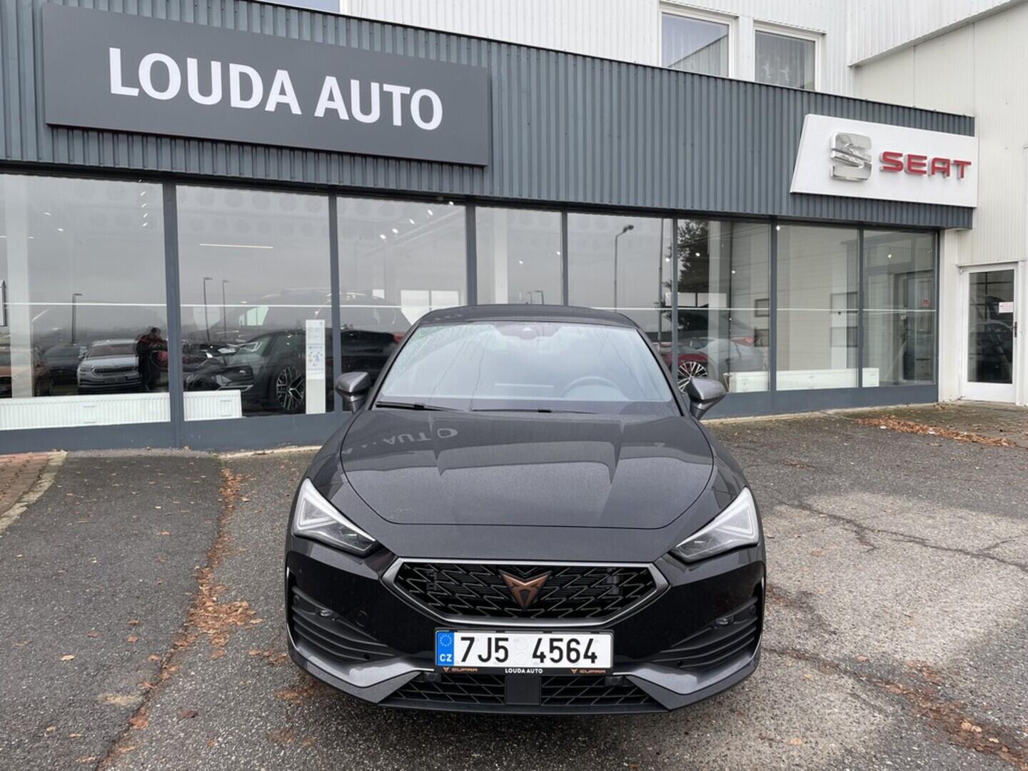 O919V05247_14.webp_Leon 5D 2.0 TSI 190k DSG 140 kW