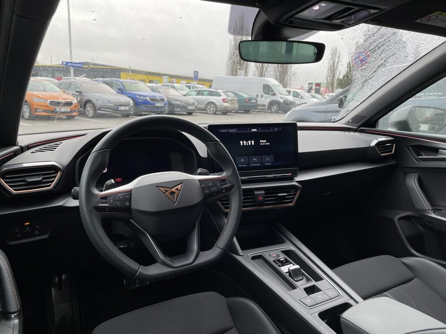 O919V05247_15.webp_Leon 5D 2.0 TSI 190k DSG 140 kW