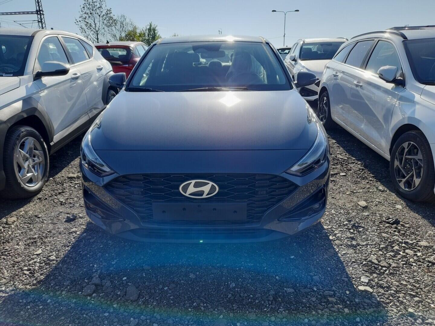 O919V05272_12.webp_i30 HB PD PE Comfort 1,5i 70 kW