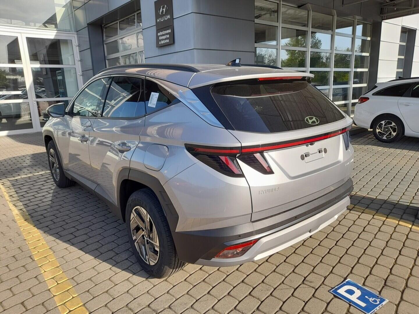 O919V05399_14.webp_TUCSON NX4 Style (dříve Smart) 1,6 CRDi 0 kW