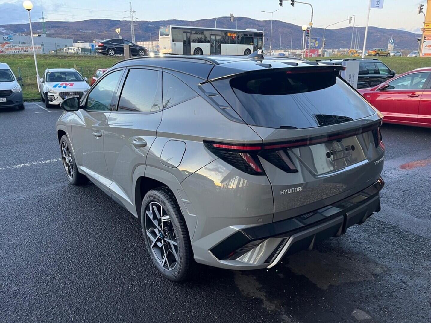 O919V05409_15.webp_TUCSON HEV NX4 N Line Style 1,6 T-GDI HEV 158 kW