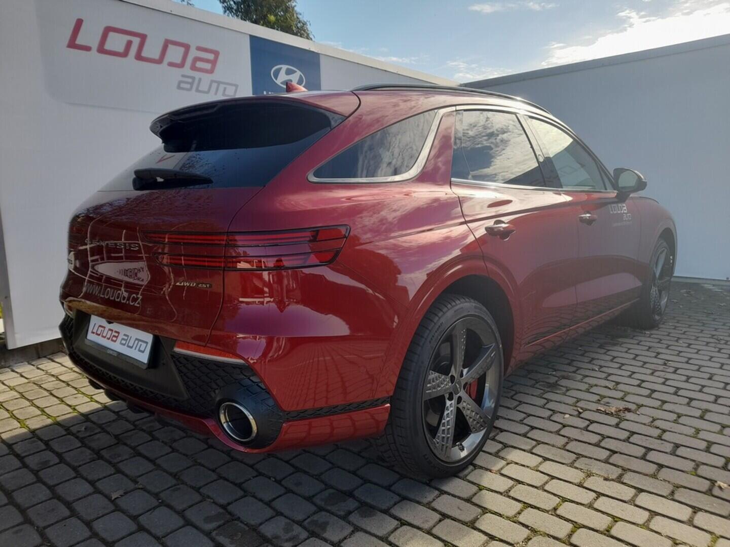 O919V05656_11.webp_Genesis GV70  224 kW