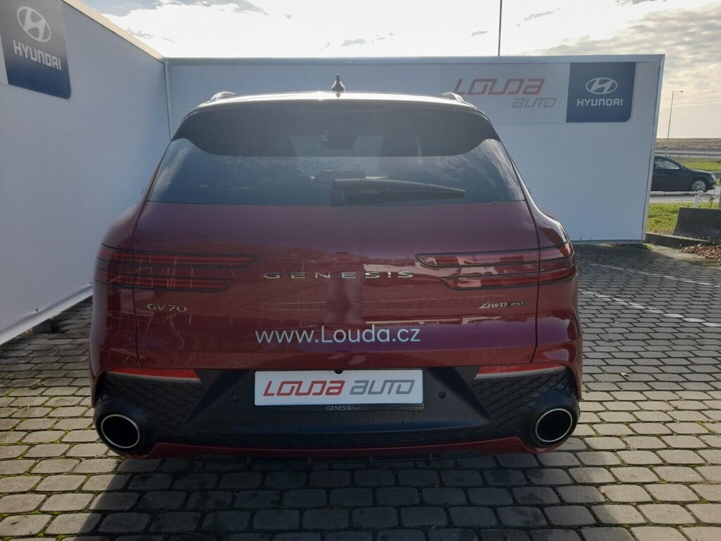 O919V05656_16.webp_Genesis GV70  224 kW