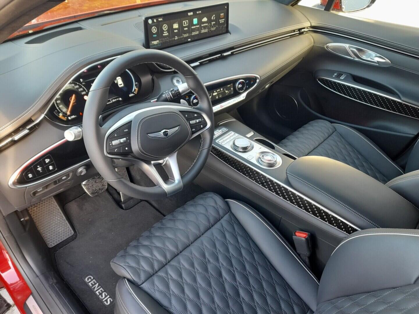 O919V05656_19.webp_Genesis GV70  224 kW