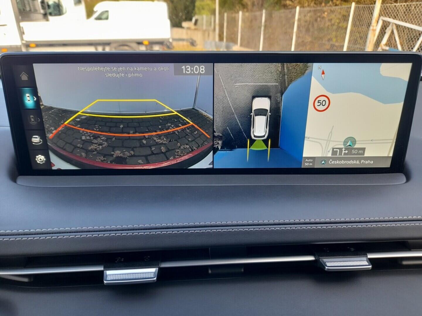 O919V05656_32.webp_Genesis GV70  224 kW