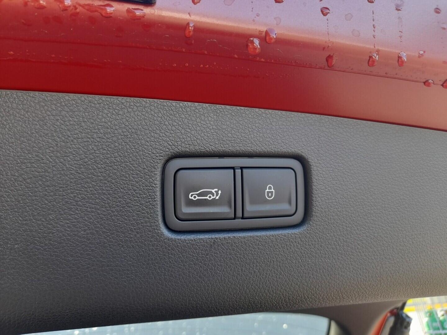 O919V05656_37.webp_Genesis GV70  224 kW