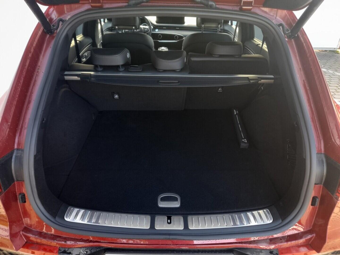 O919V05656_38.webp_Genesis GV70  224 kW