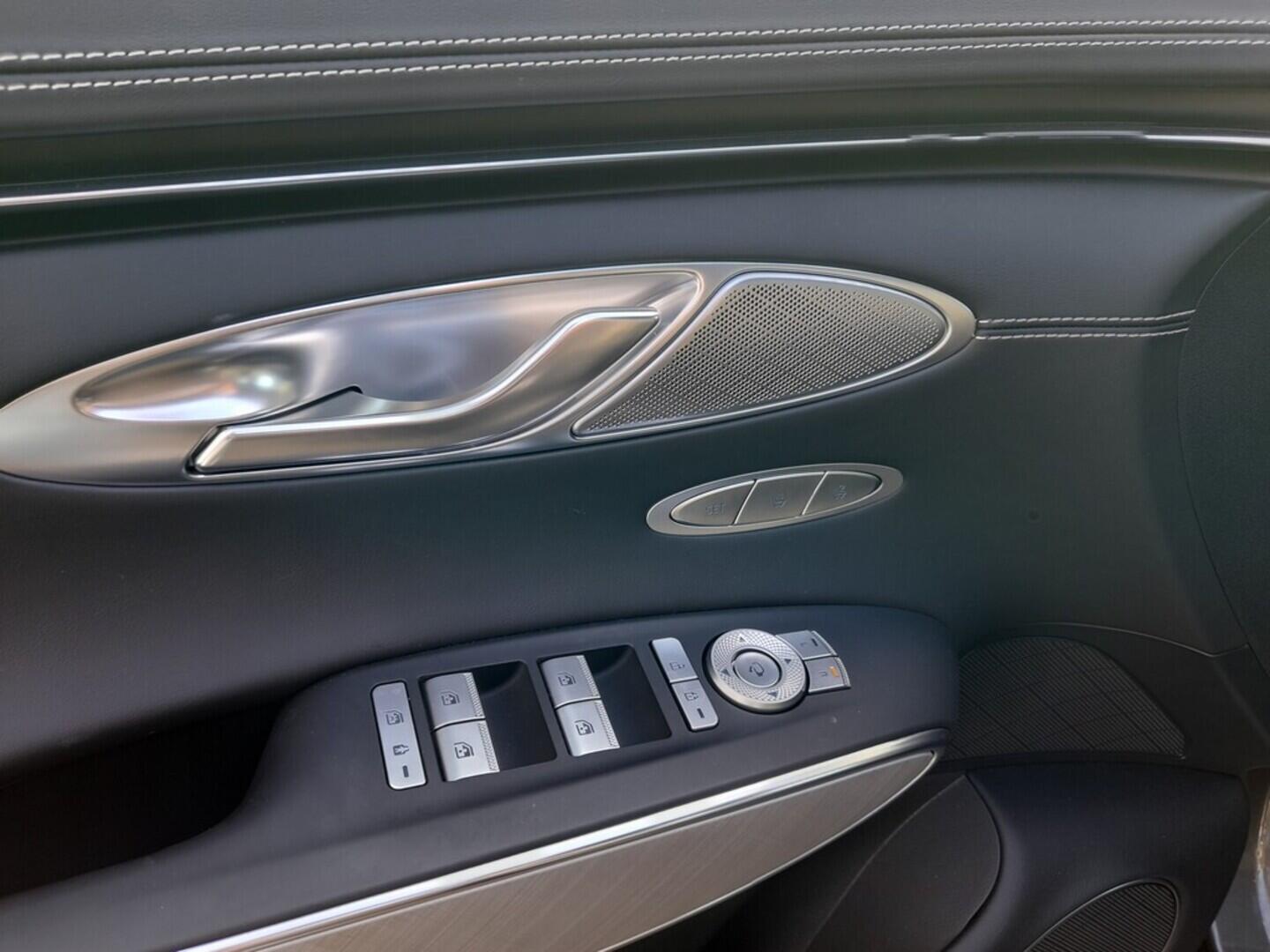 O919V05657_22.webp_GENESIS GV70   360 kW