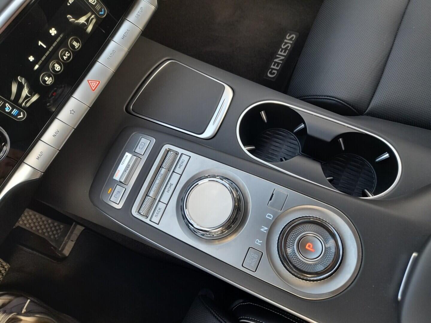 O919V05657_28.webp_GENESIS GV70   360 kW