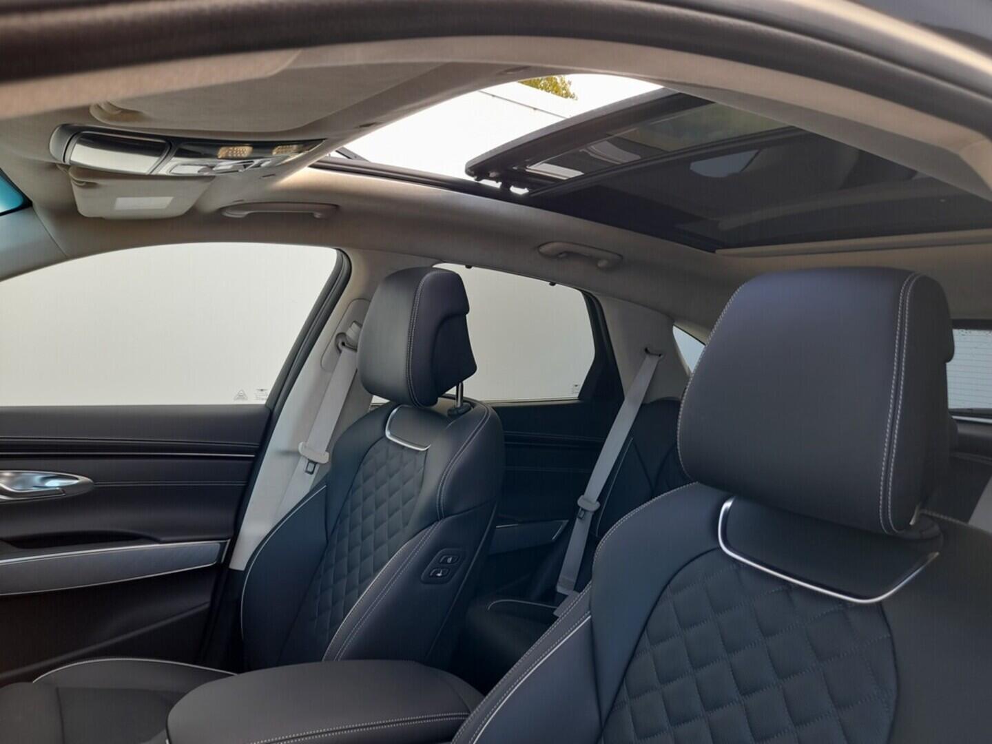 O919V05657_44.webp_GENESIS GV70   360 kW