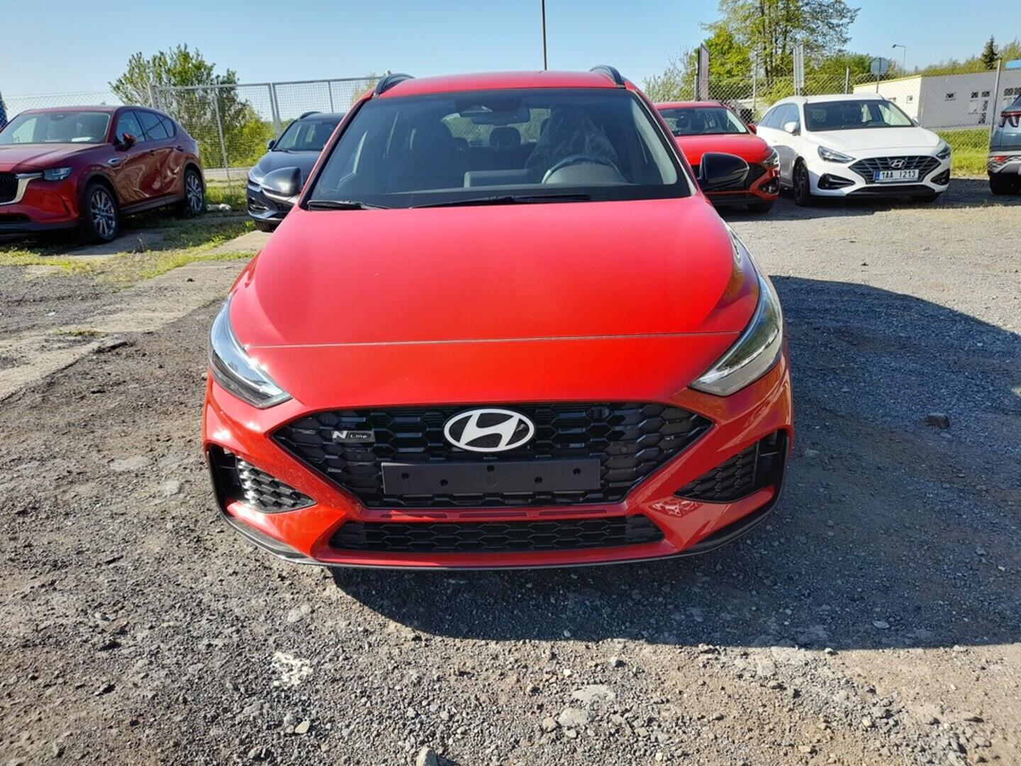 O919V05852_12.webp_i30 WG PD PE N Line 1,5 T-GDI MHEV 103 kW