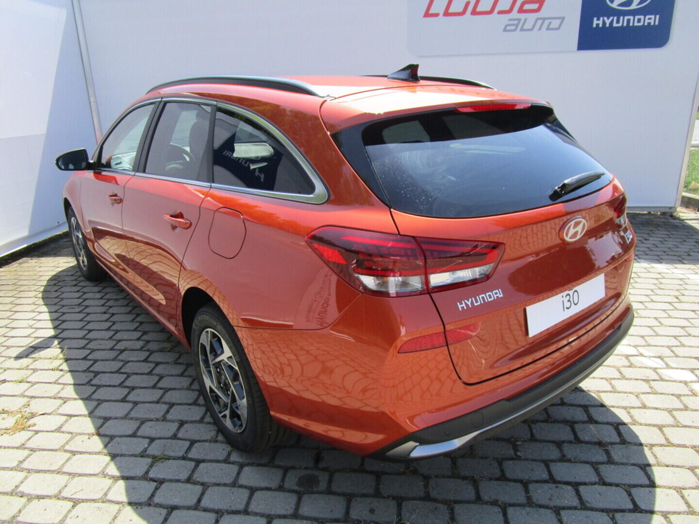 O919V05853_14.webp_i30 WG PD PE Style 1,0 T-GDI 74 kW