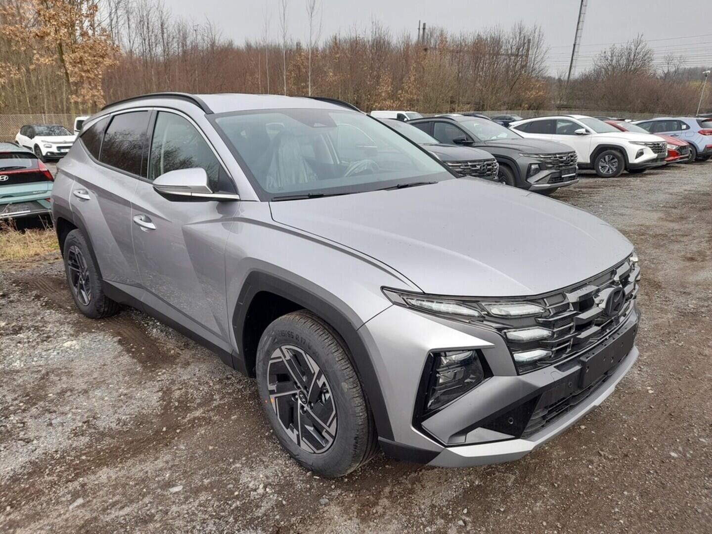 O919V05855_13.webp_TUCSON NX4 Style 1,6 T-GDI 118 kW TUCSON MY25 STYLE 1,6 T-GDI 118 kW 6 Man