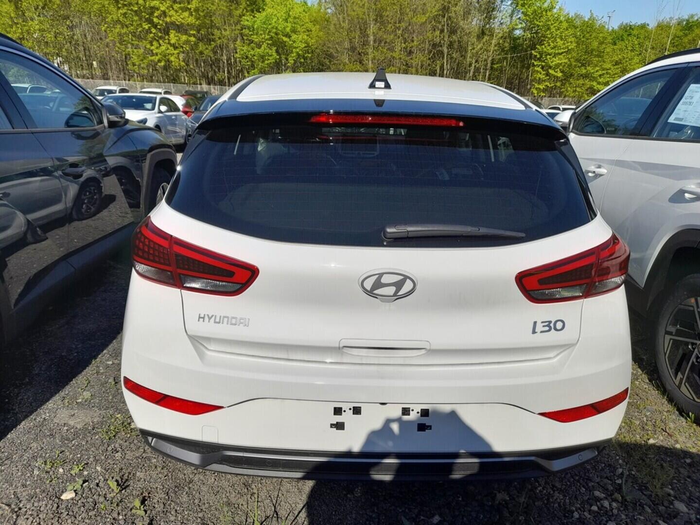 O919V05858_15.webp_i30 HB PD PE Style 1,5i 71 kW