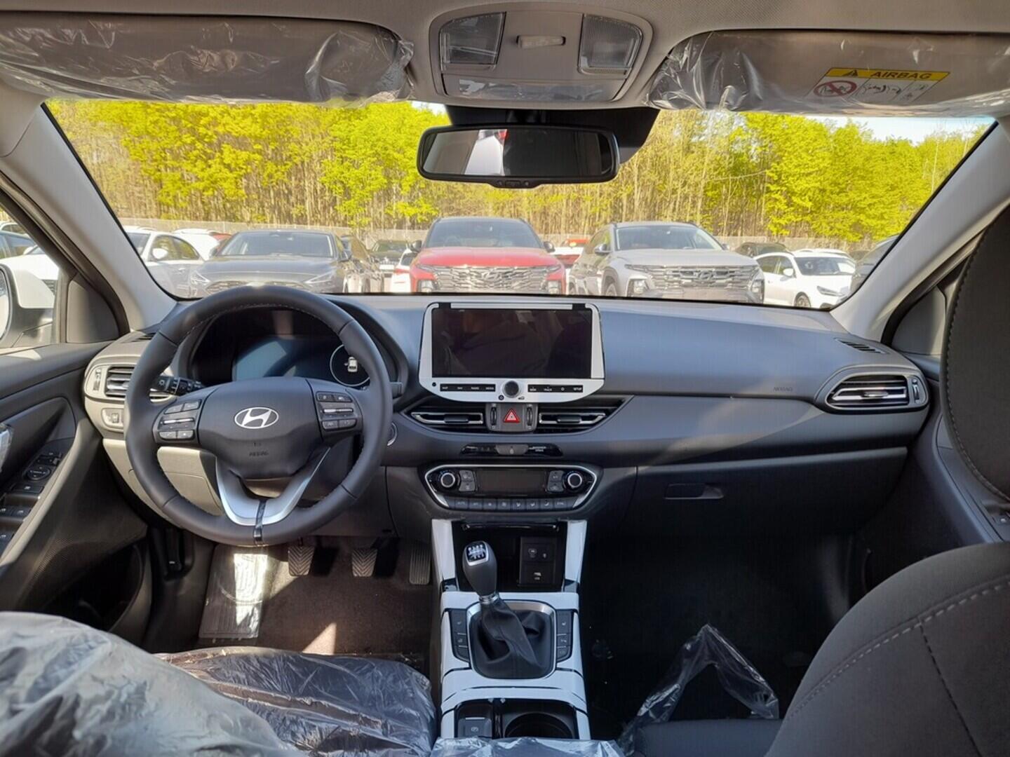 O919V05858_16.webp_i30 HB PD PE Style 1,5i 71 kW