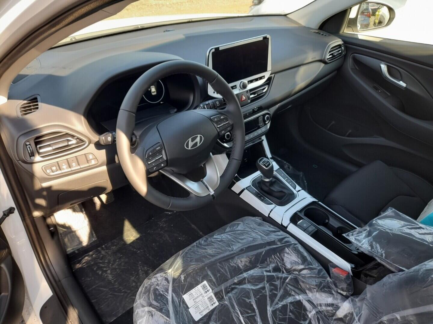 O919V05858_17.webp_i30 HB PD PE Style 1,5i 71 kW