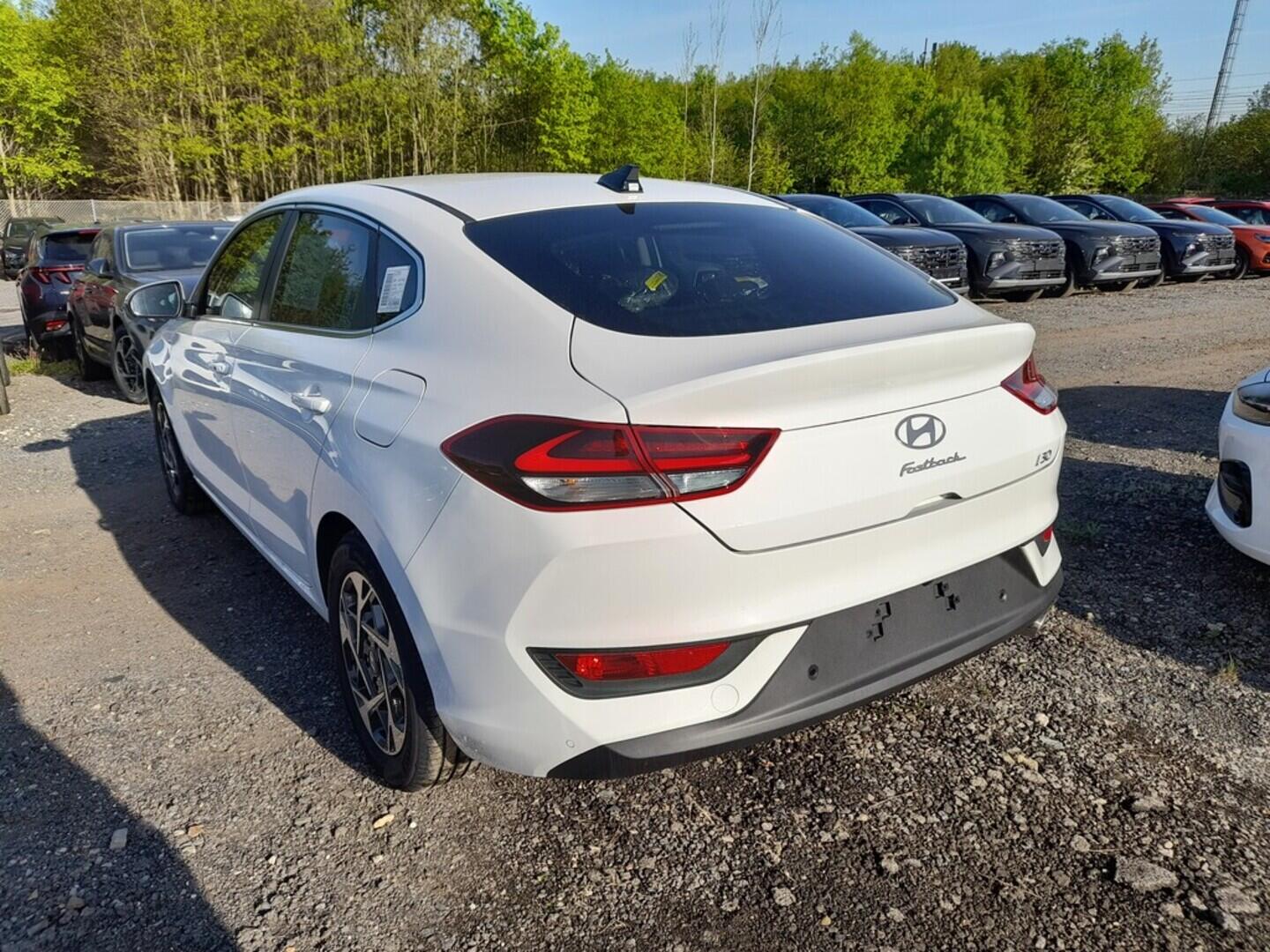 O919V05861_15.webp_i30 FB PD PE Style 1,0 T-GDI 74 kW