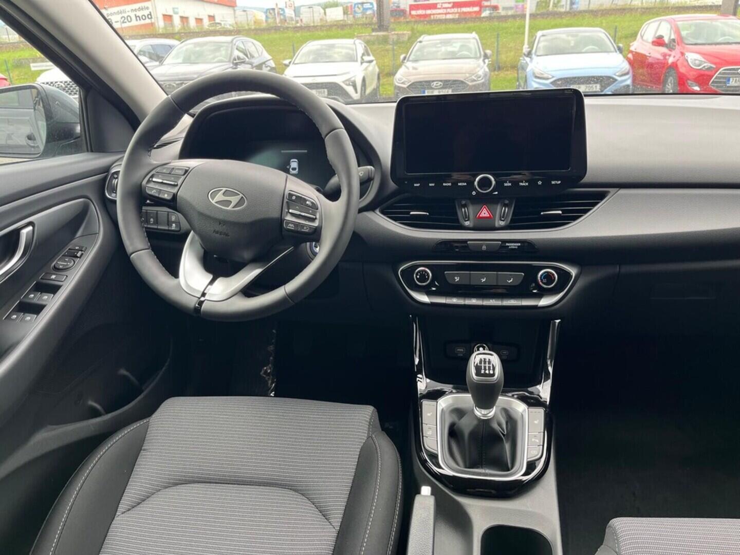 O919V05862_17.webp_i30 FB MY25 FAMILY 1,0 T-GDI Man