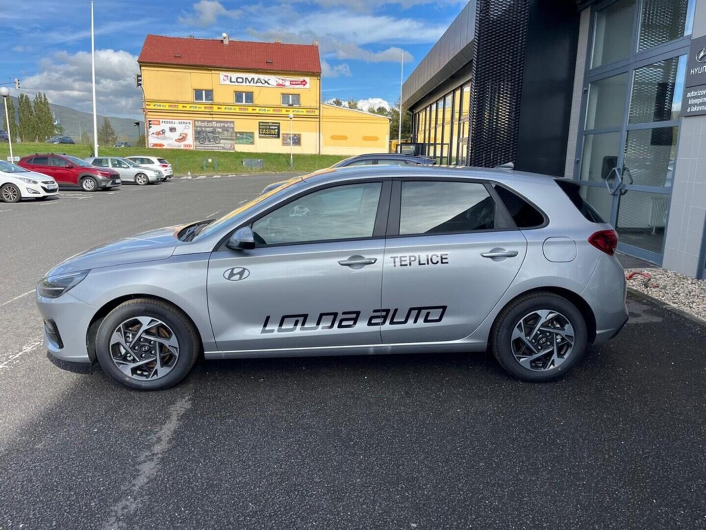 O919V05869_11.webp_i30 HB PD PE Comfort 1,5i 70 kW  6 Man