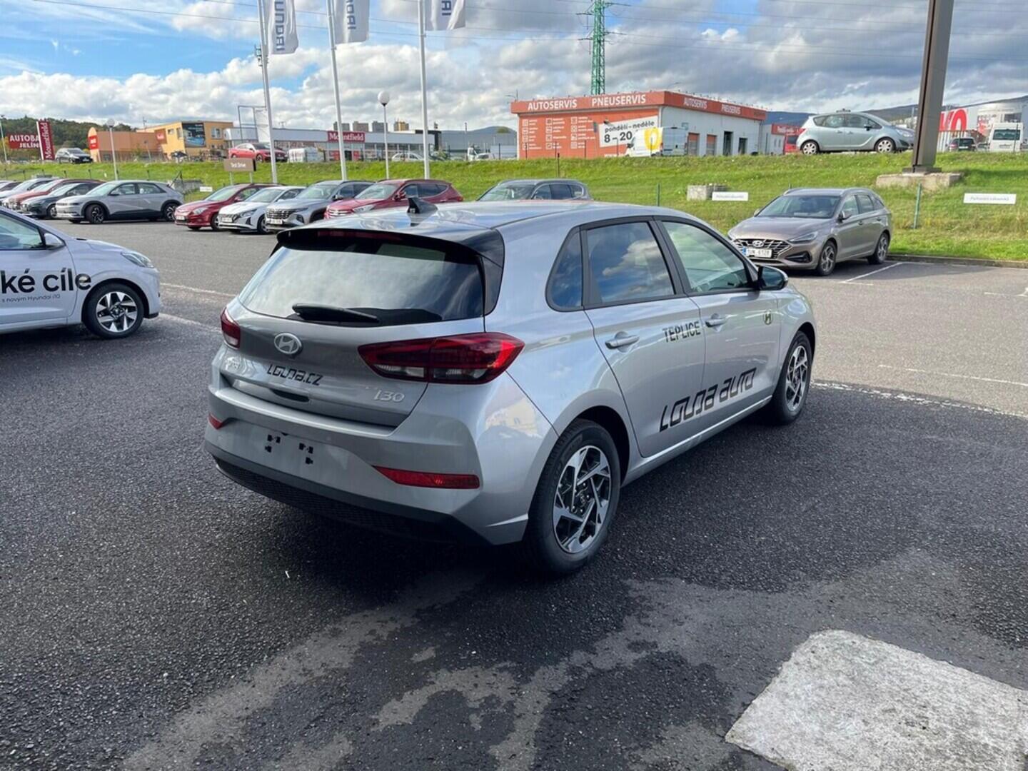 O919V05869_15.webp_i30 HB PD PE Comfort 1,5i 70 kW  6 Man