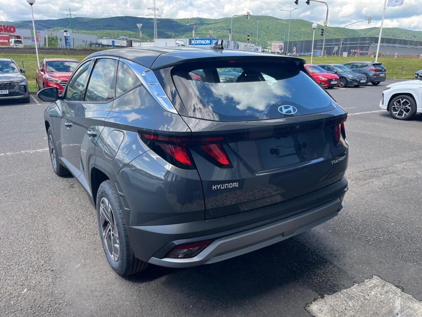 O919V05929_12.webp_TUCSON MY25 Comfort 1,6 T-GDI 118 kW 6 M