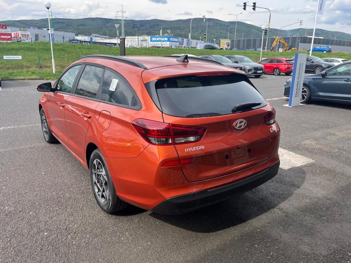 O919V05934_12.webp_I30 WG FL 1,5 T-GDI MH DCT FAMILY