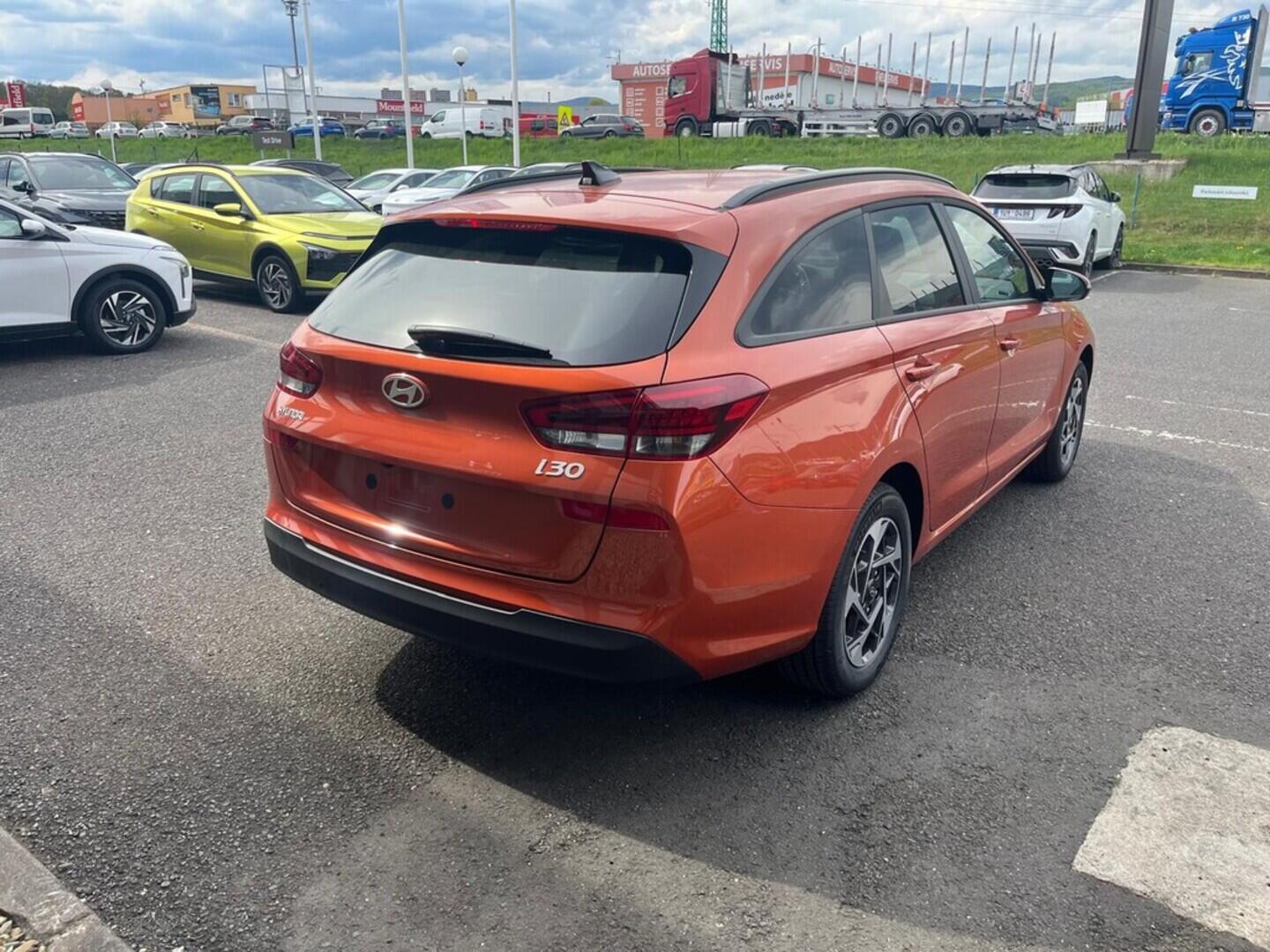 O919V05934_15.webp_I30 WG FL 1,5 T-GDI MH DCT FAMILY