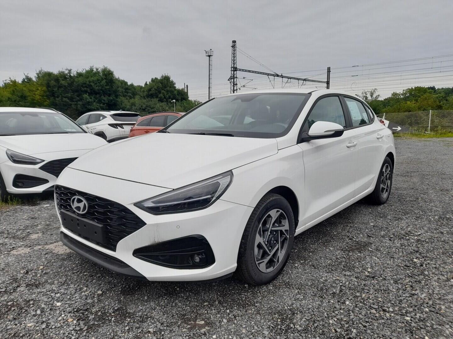 O919V05936_10.webp_i30 FB PD PE Smart 1,0 T-GDI 74 kW