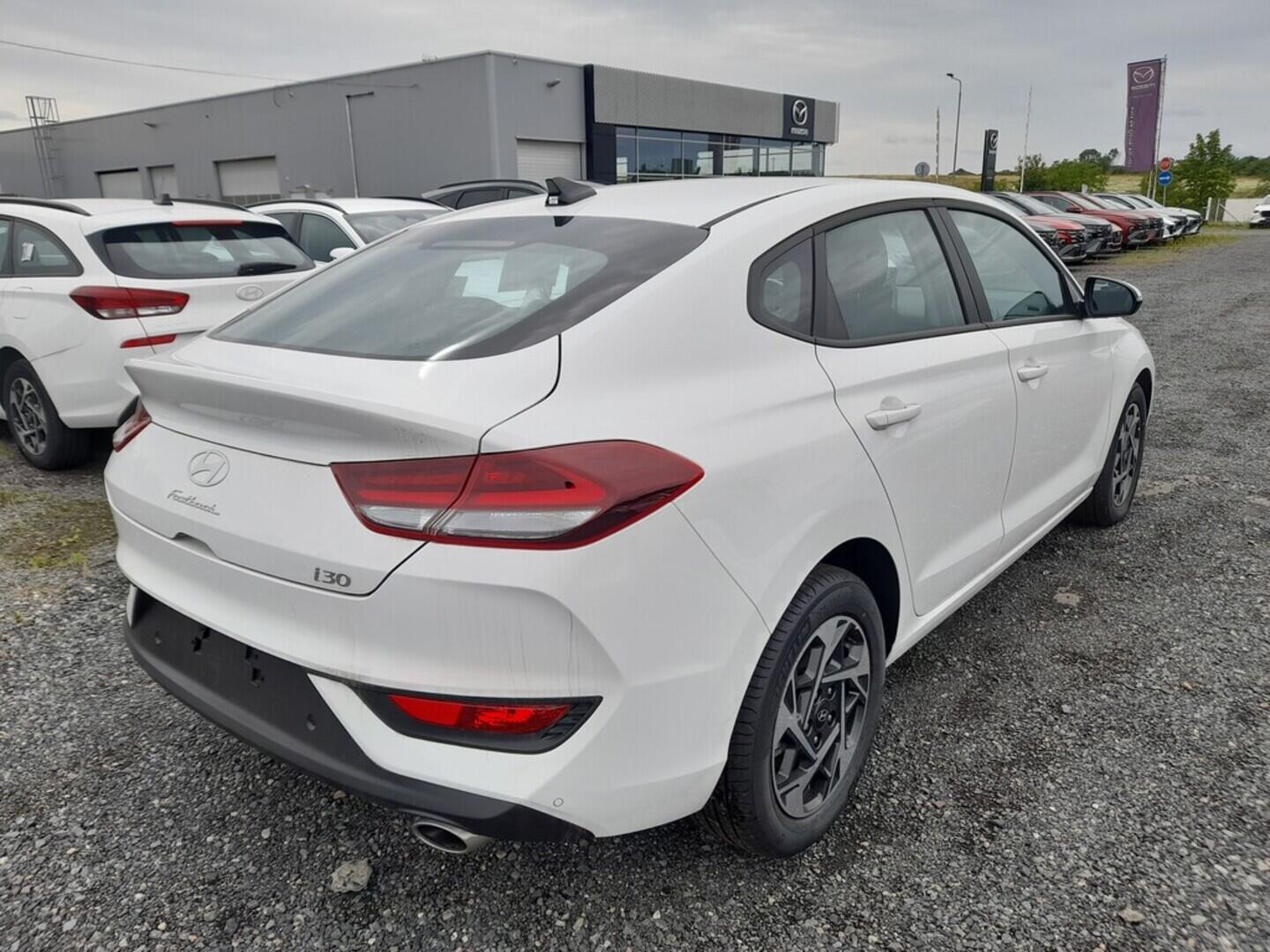 O919V05936_11.webp_i30 FB PD PE Smart 1,0 T-GDI 74 kW