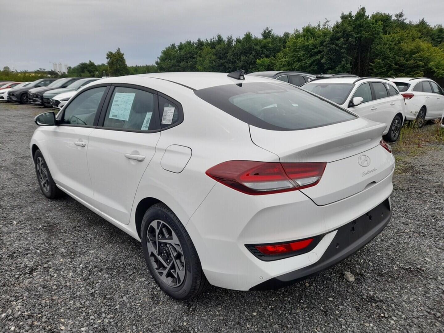 O919V05936_14.webp_i30 FB PD PE Smart 1,0 T-GDI 74 kW