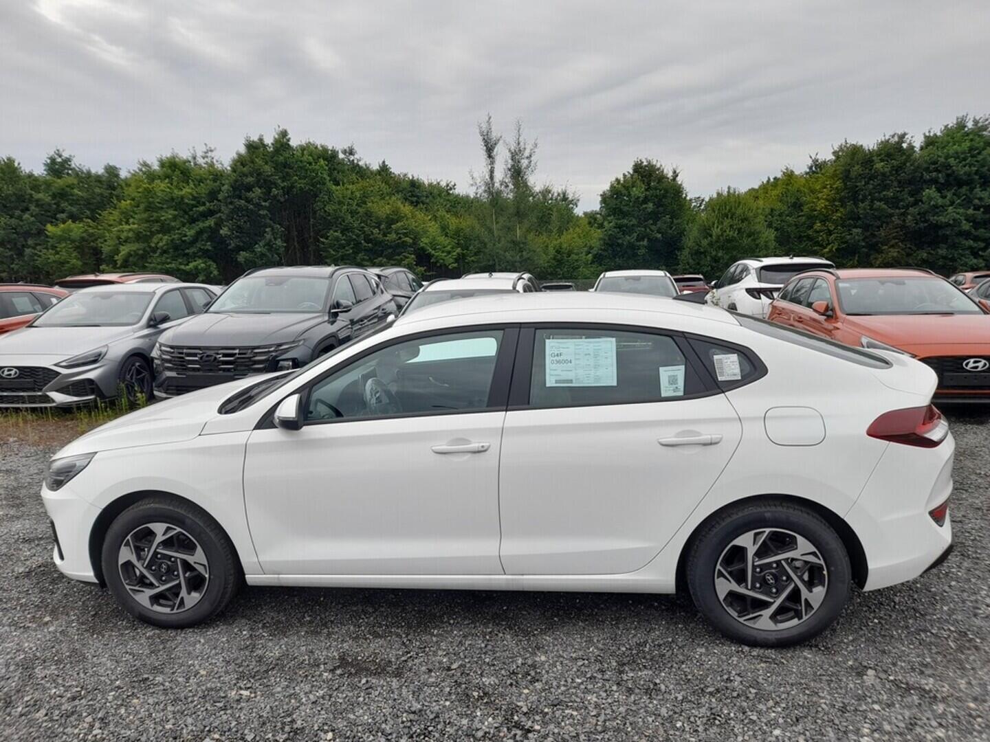 O919V05936_15.webp_i30 FB PD PE Smart 1,0 T-GDI 74 kW