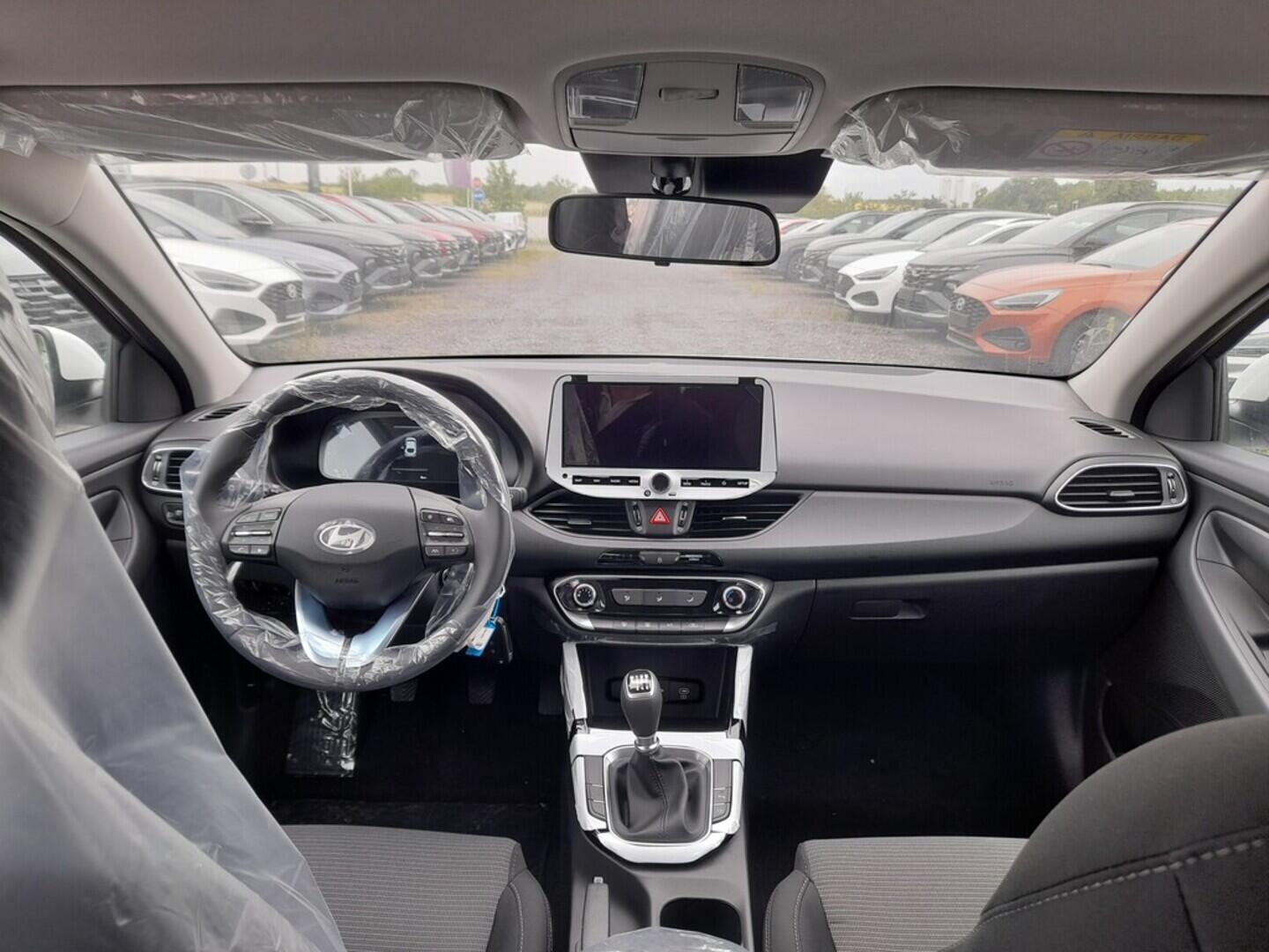 O919V05936_17.webp_i30 FB PD PE Smart 1,0 T-GDI 74 kW