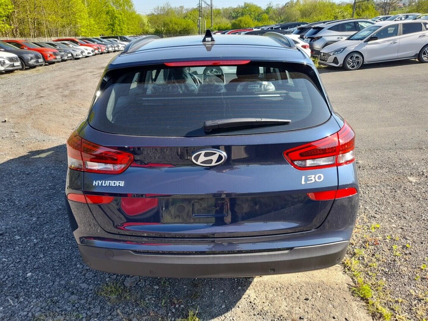 O919V05937_15.webp_i30 WG PD PE GO Czech! 1,0 T-GDI 74 kW