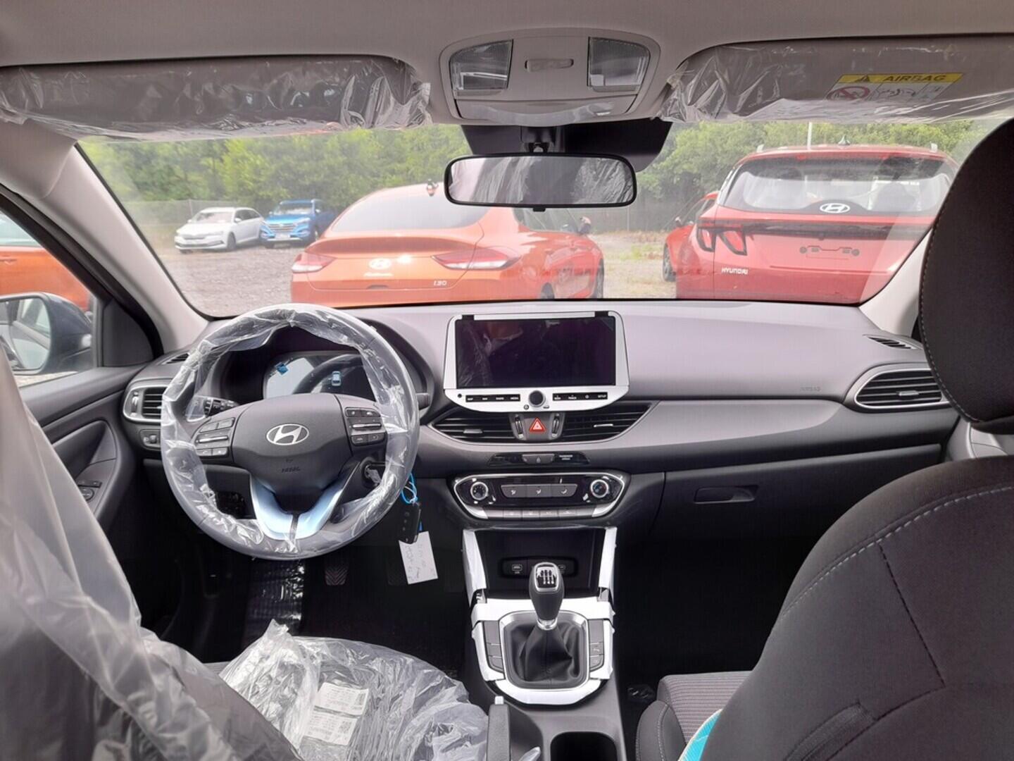 O919V05939_16.webp_i30 HB PD PE Comfort 1,5i 71 kW