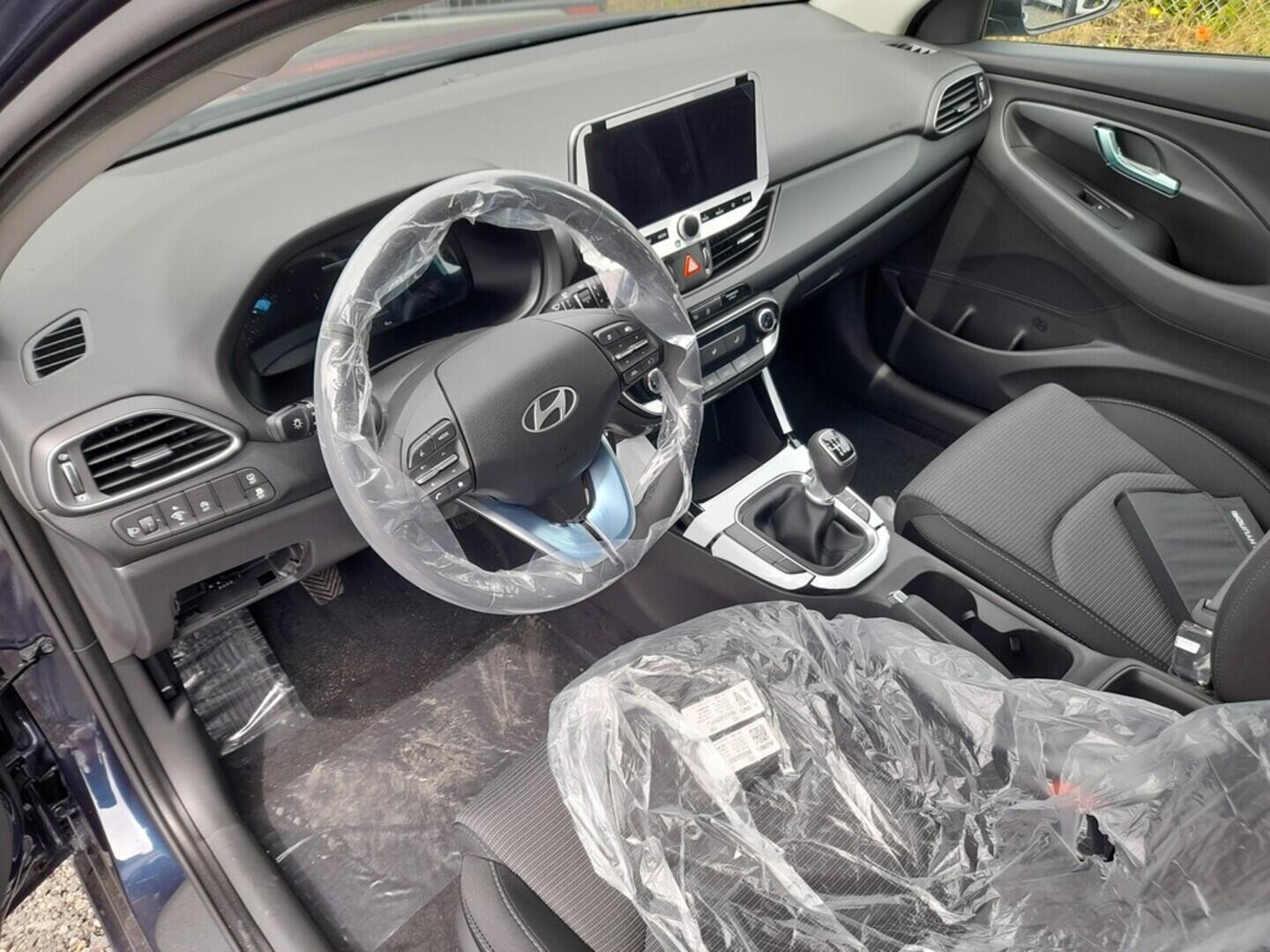 O919V05939_17.webp_i30 HB PD PE Comfort 1,5i 71 kW