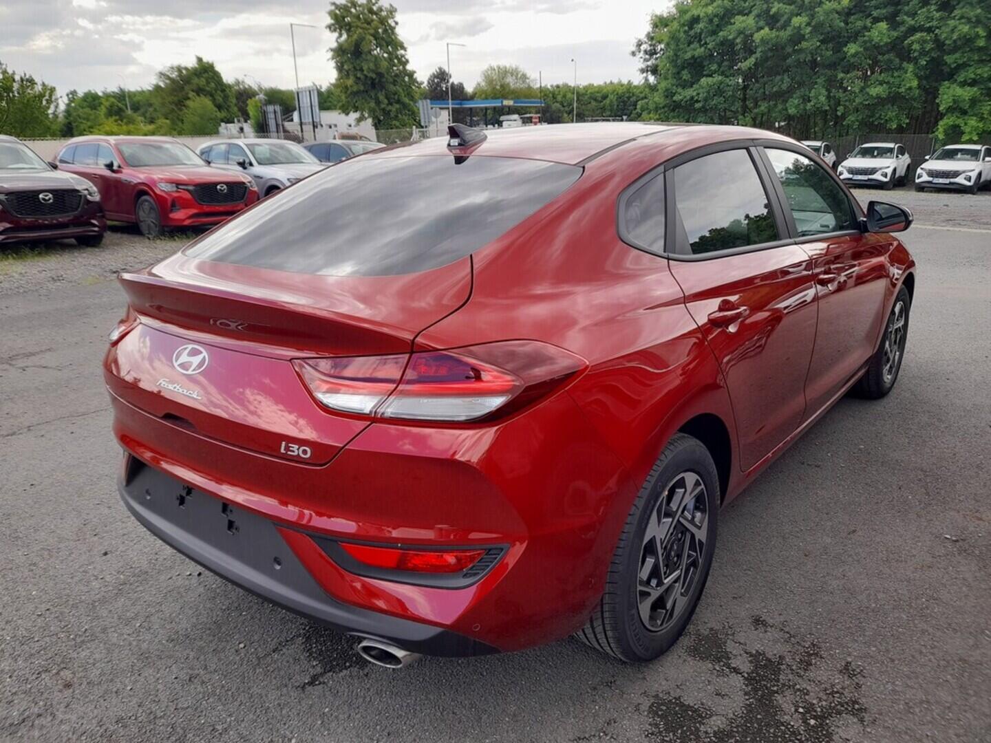 O919V05940_11.webp_i30 FB PD PE Style 1,0 T-GDI 74 kW