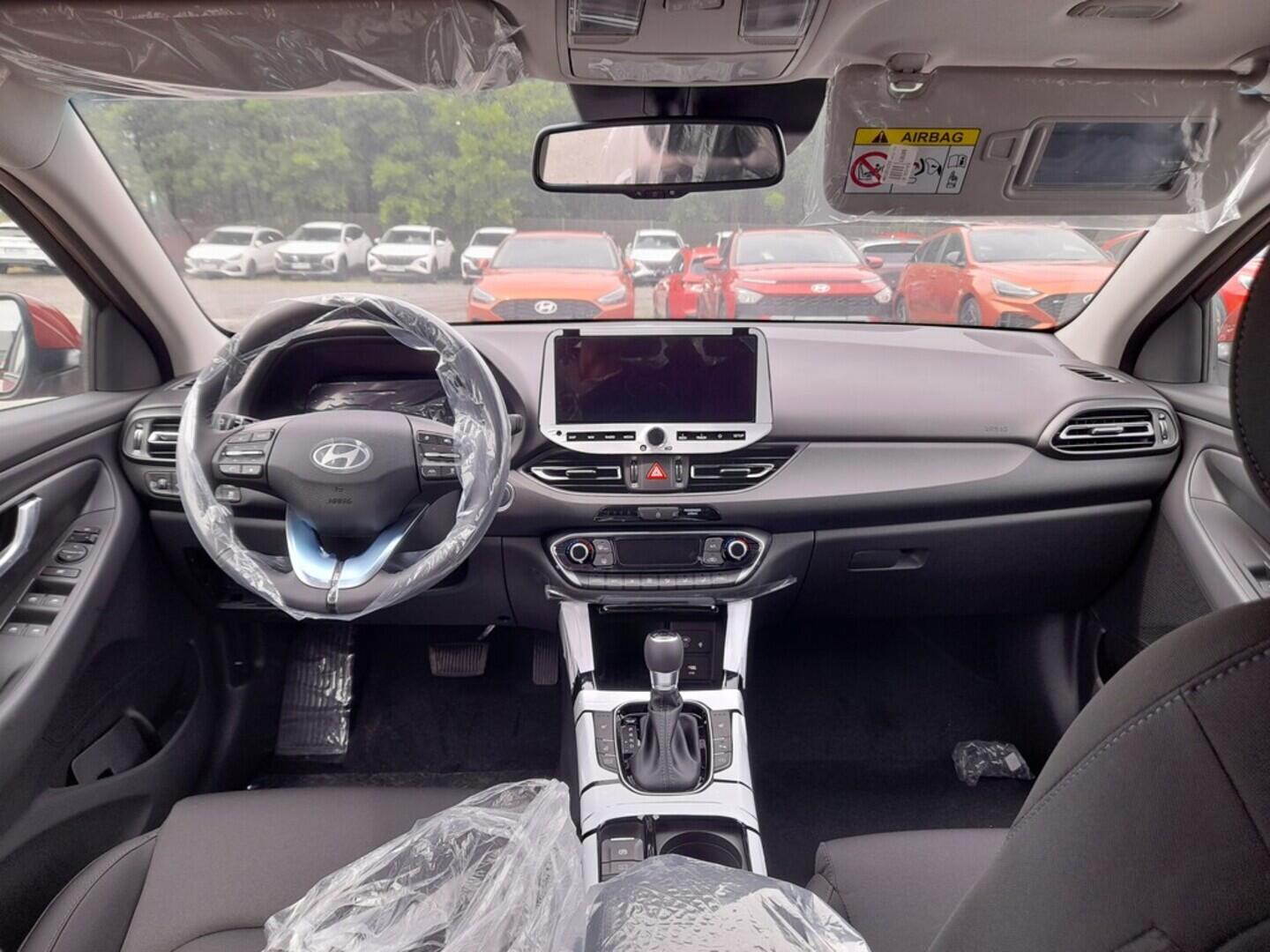 O919V05940_15.webp_i30 FB PD PE Style 1,0 T-GDI 74 kW