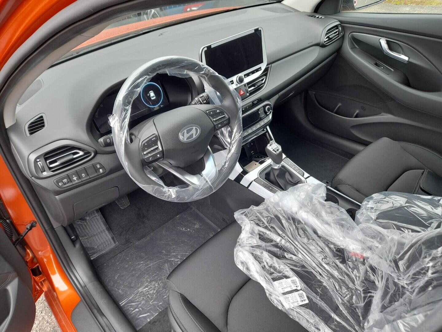 O919V05944_17.webp_i30 WG PD PE Style 1,0 T-GDI 74 kW