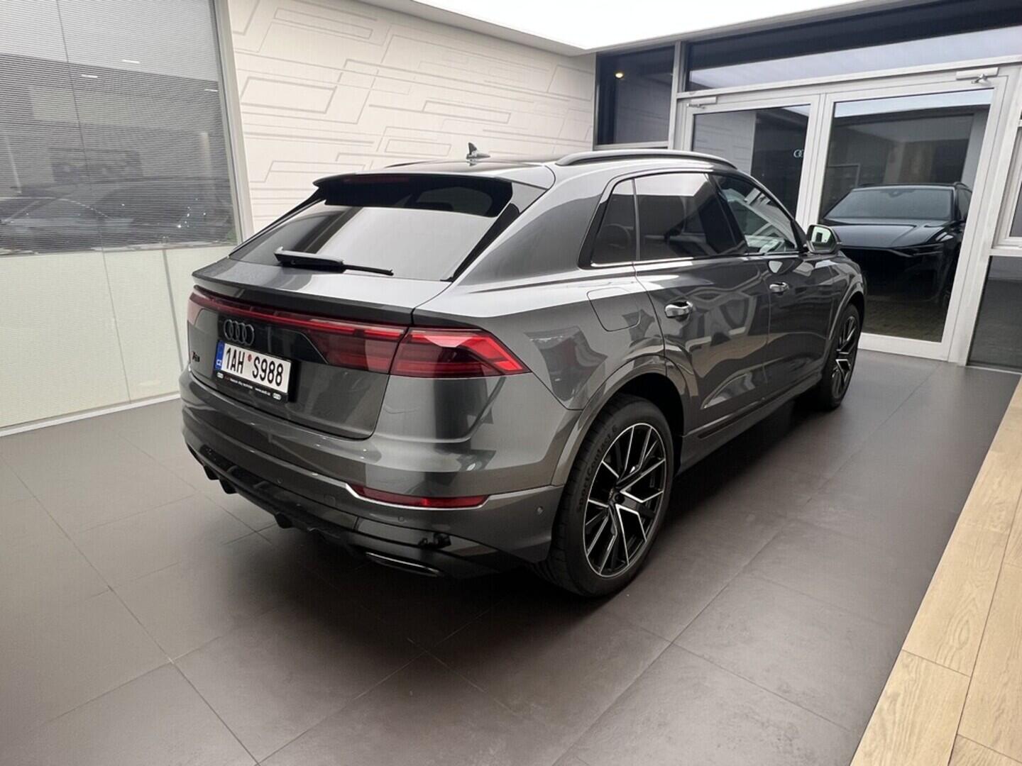 O919V05946_12.webp_Q8 SUV 50 TDI 210 kW