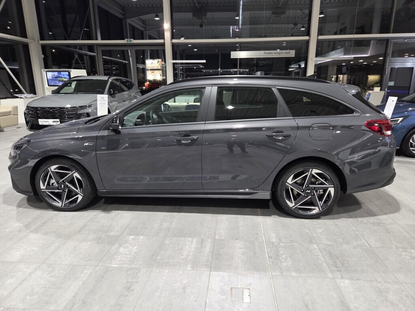 O919V05993_17.webp_i30 WG PD PE N Line 1,5 T-GDI MHEV 103 kW