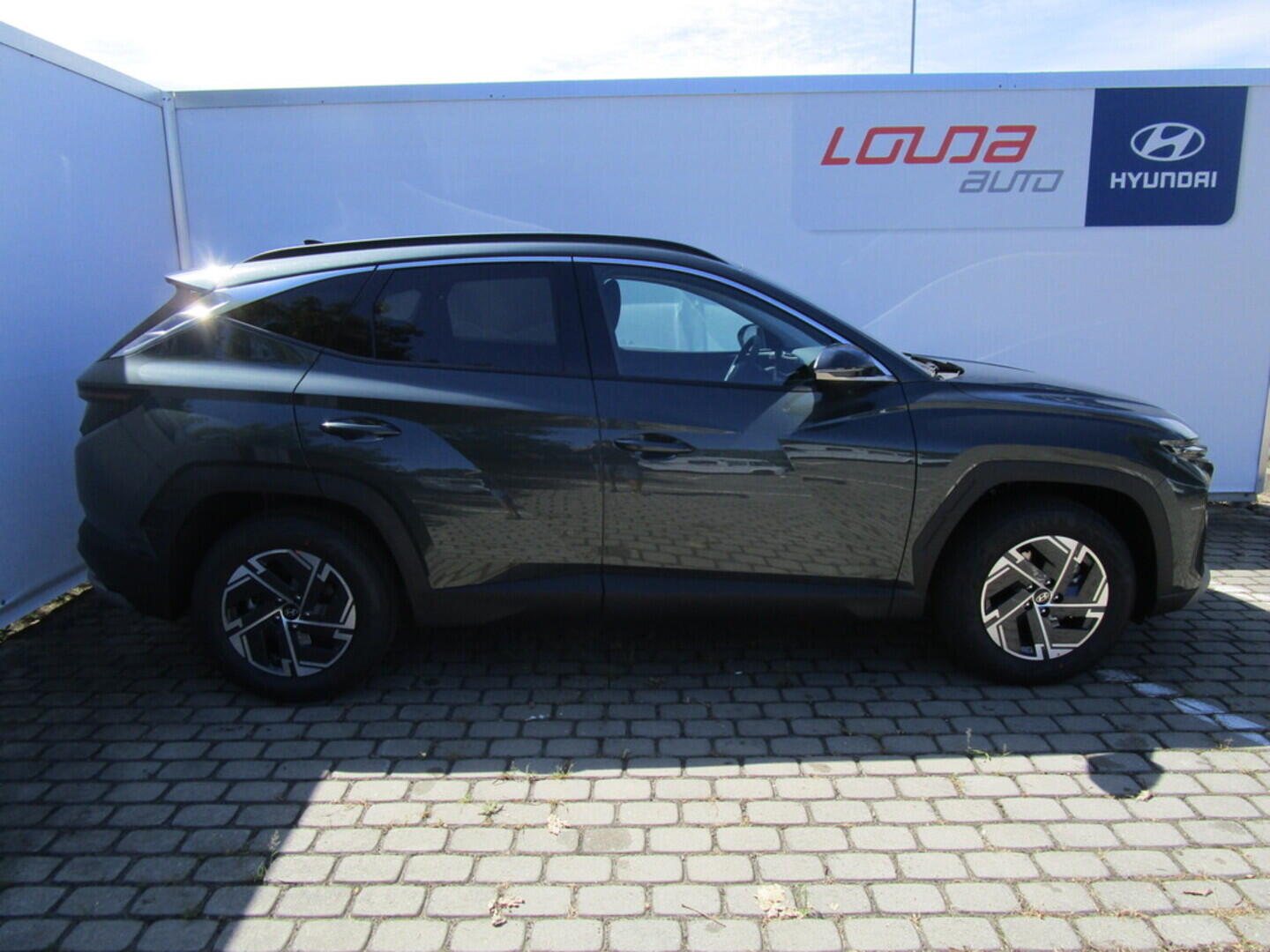 O919V06008_15.webp_TUCSON MY25 STYLE 1,6 T-GDI 118 kW 6 Man 1,6 T-GDI 118 kW TUCSON MY25 STYLE 1,6 T-GDI 118 kW 6 Man