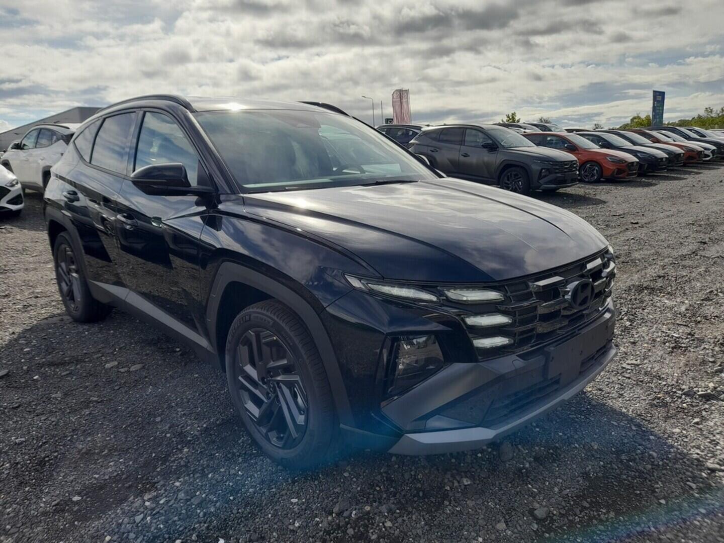 O919V06011_13.webp_TUCSON PHEV NX4 20 Years 1,6 T-GDI PHEV 185 kW