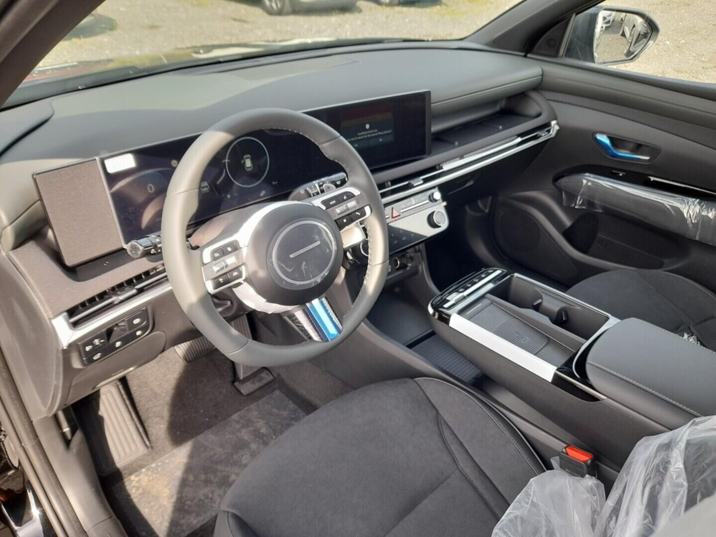 O919V06011_18.webp_TUCSON PHEV NX4 20 Years 1,6 T-GDI PHEV 185 kW