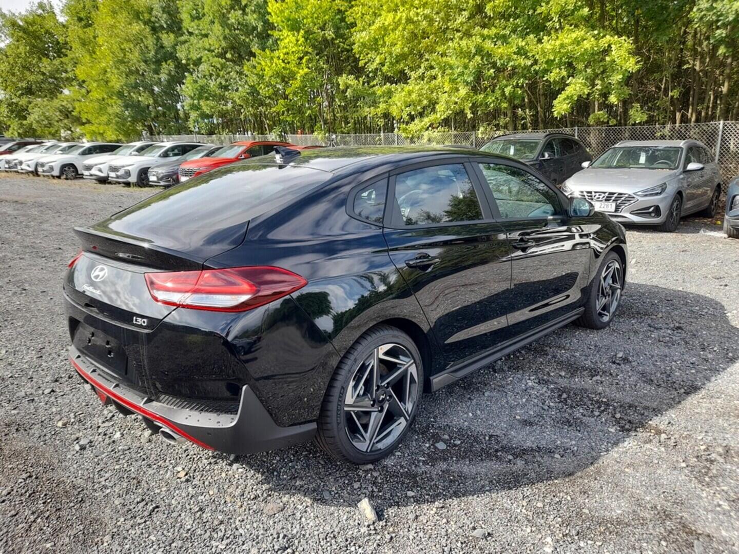 O919V06012_11.webp_i30 FB PD PE N Line 1,5 T-GDI MHEV 103 kW