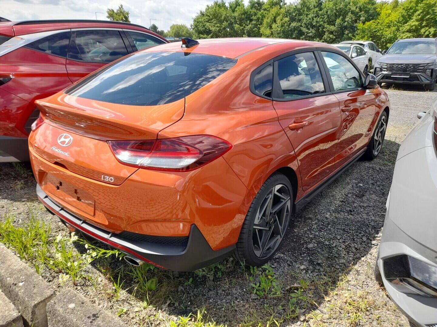 O919V06013_11.webp_i30 FB PD PE N Line 1,5 T-GDI MHEV 103 kW